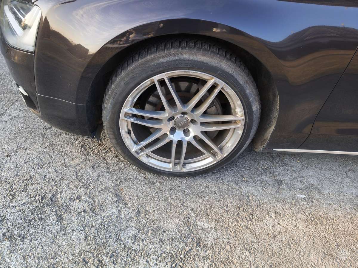Audi A8, 3.0 l., Седан