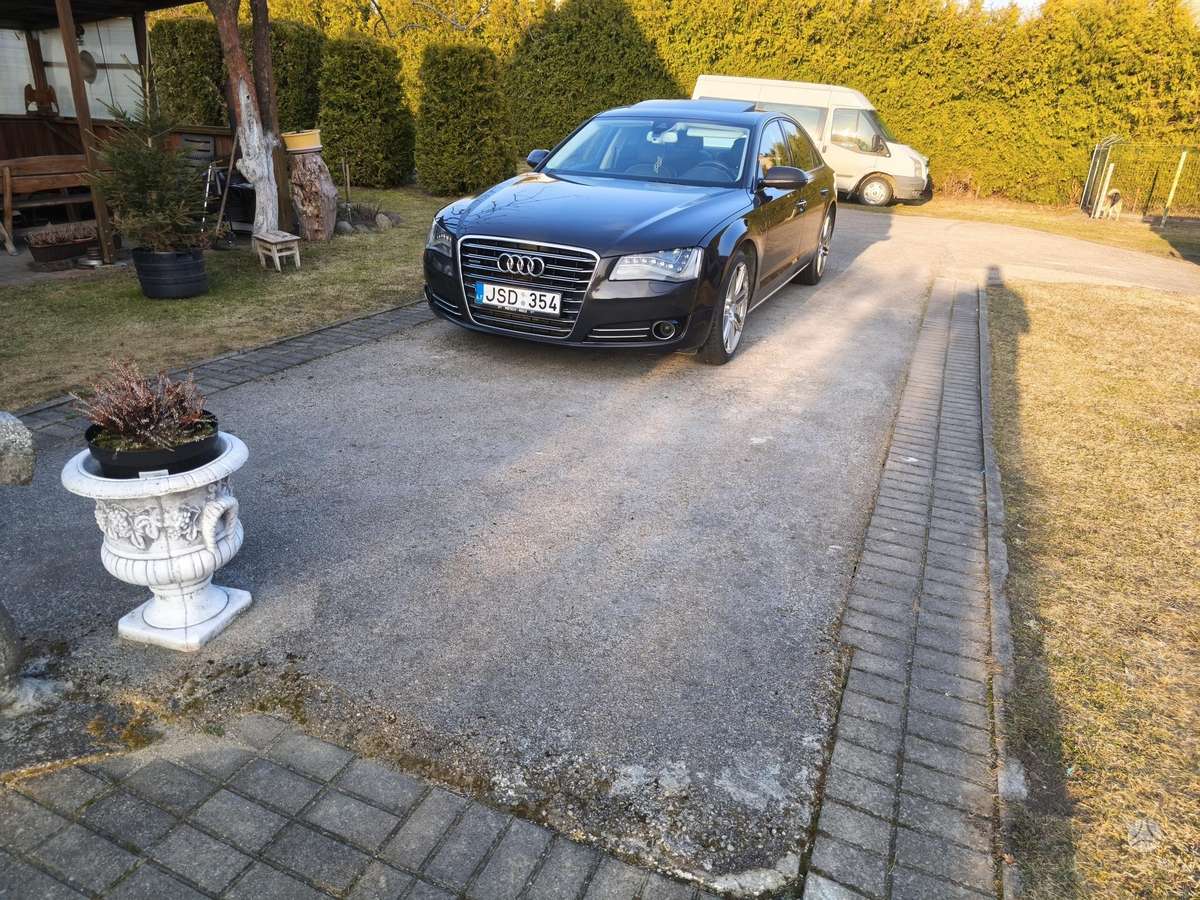 Audi A8, 3.0 l., Седан