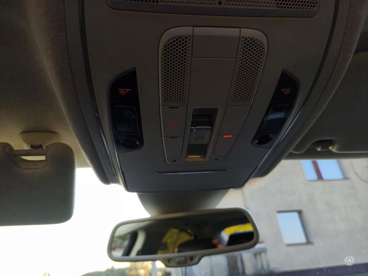 Audi A8, 3.0 l., Седан