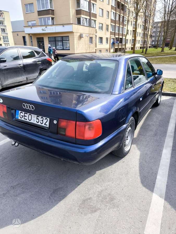 Audi A6, 1.9 l., Седан