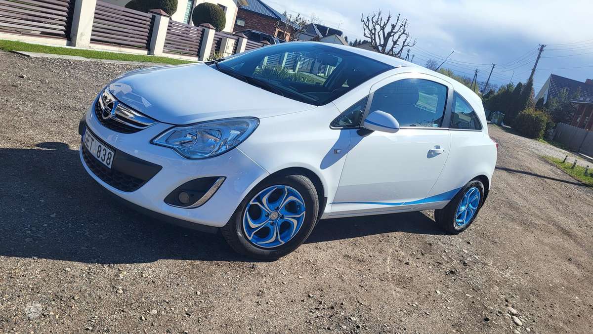 Opel Corsa, 1.2 l., Хэтчбек