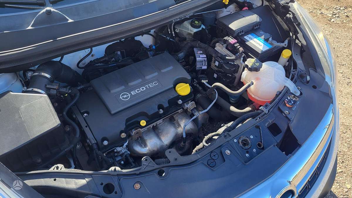Opel Corsa, 1.2 l., Хэтчбек