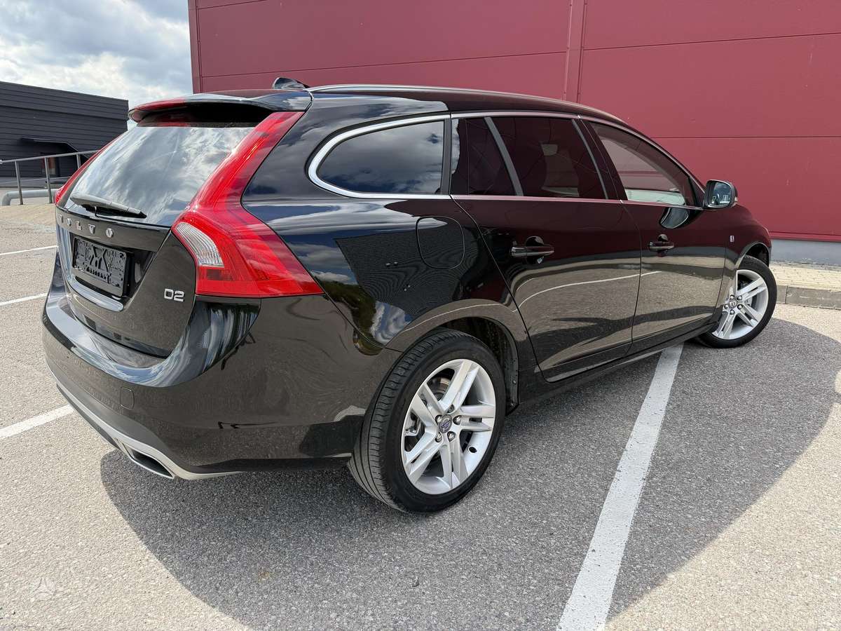 Volvo V60, 2.0 l., Универсал