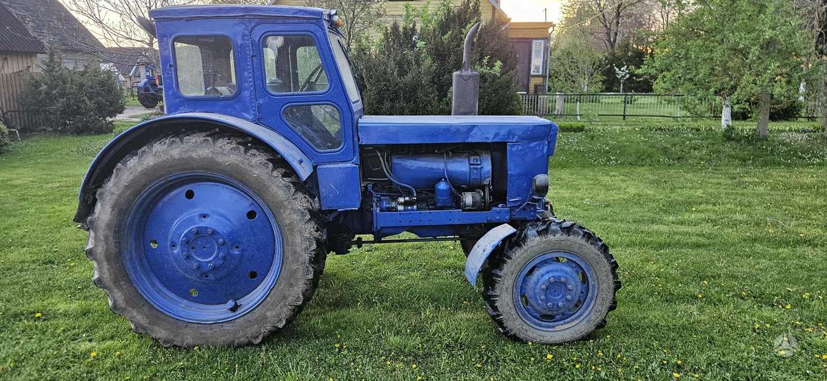 LTZ 40, tractors