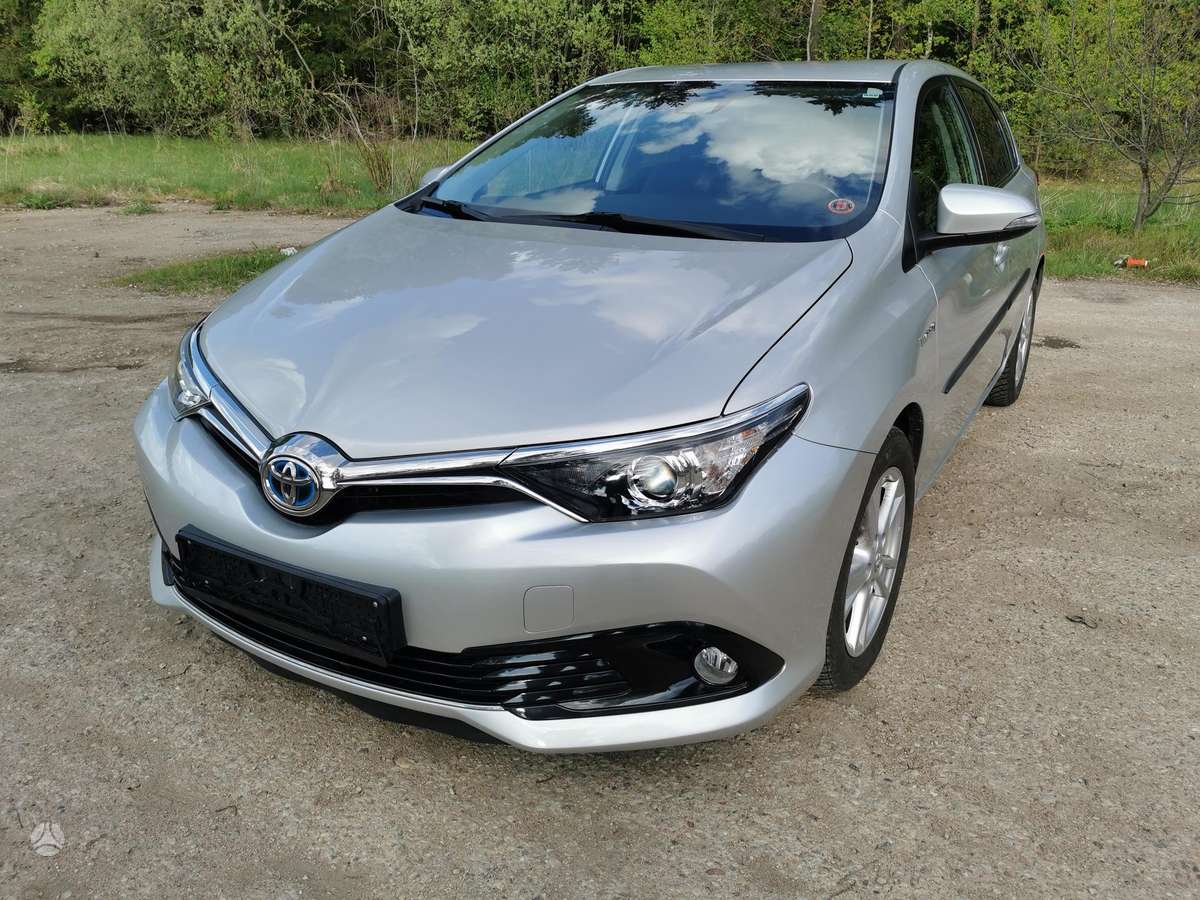 Toyota Auris - 1