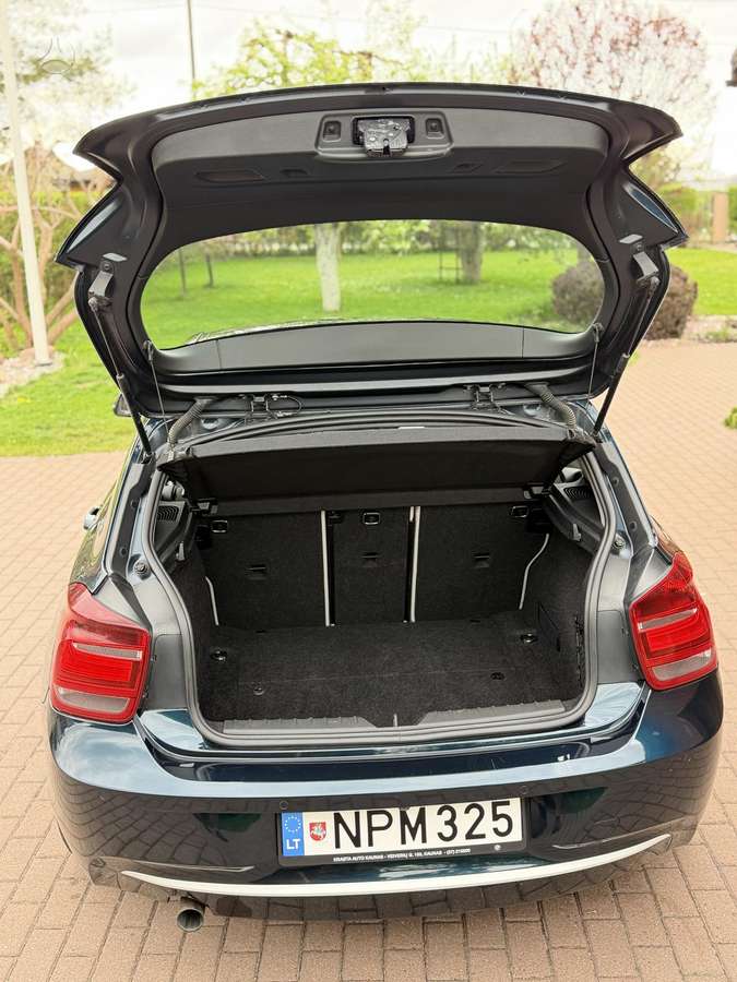 BMW 118, 2.0 l., hatchback