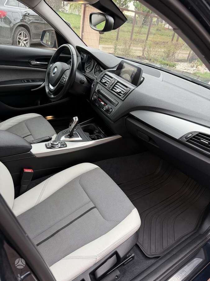 BMW 118, 2.0 l., hatchback