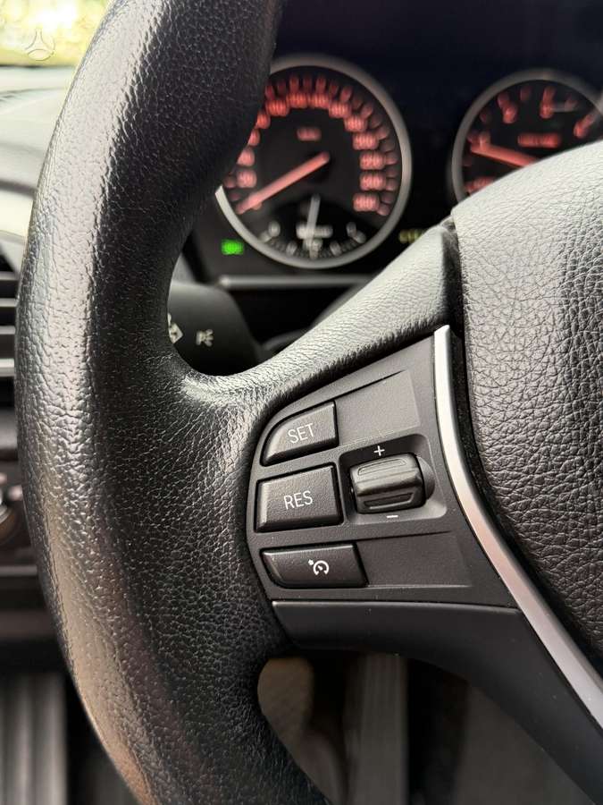 BMW 118, 2.0 l., hatchback