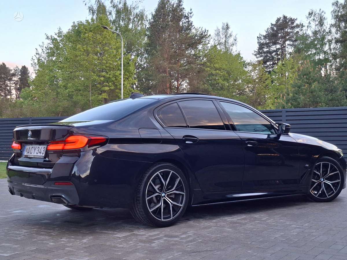 BMW 520, 2.0 l., Седан