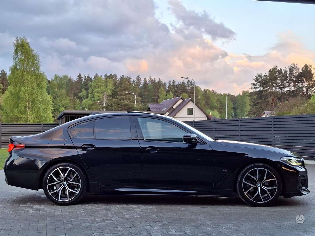 BMW 520, 2.0 l., Седан