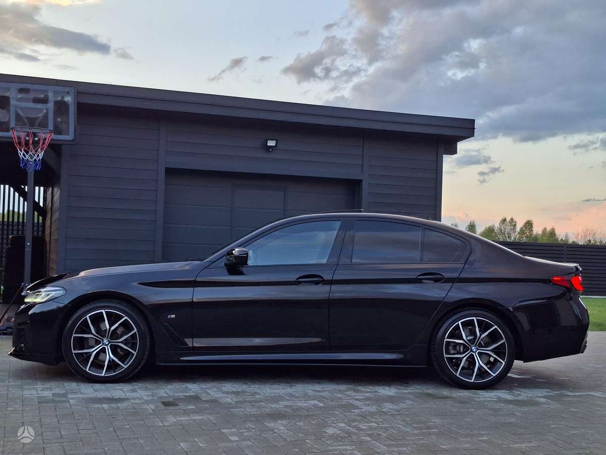 BMW 520, 2.0 l., Седан