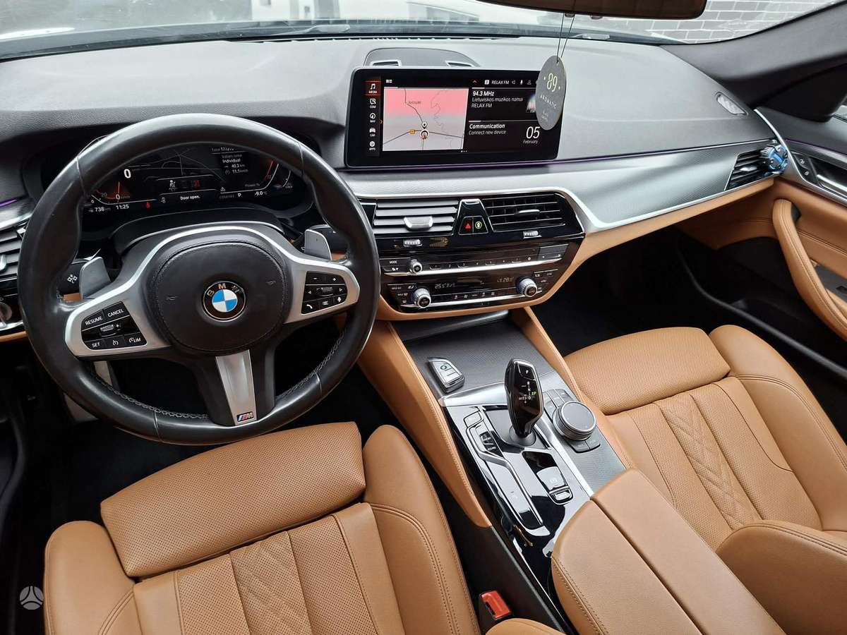 BMW 520, 2.0 l., Седан