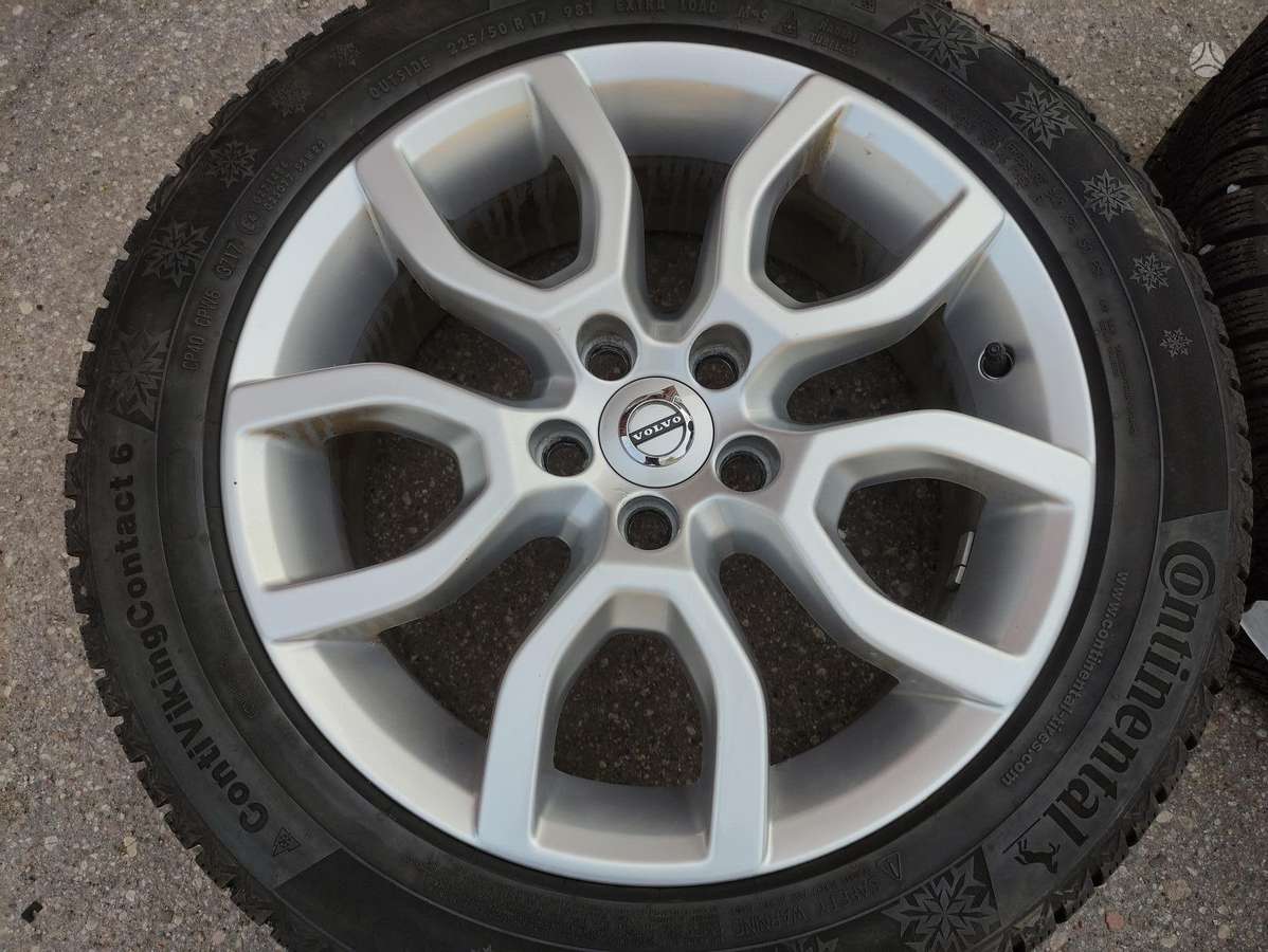 Volvo, lengvojo lydinio, R17