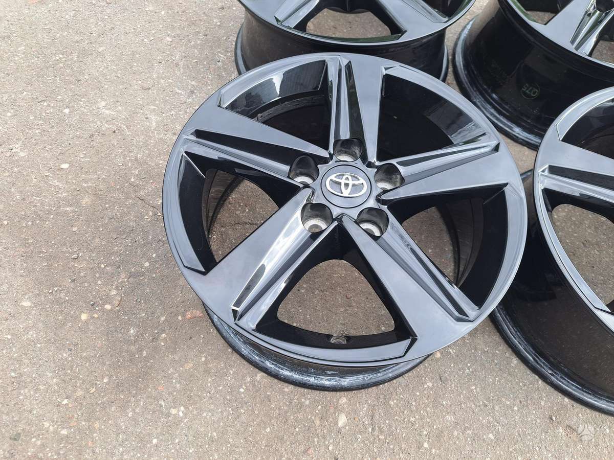 Toyota Corolla 2025', light alloy, R16