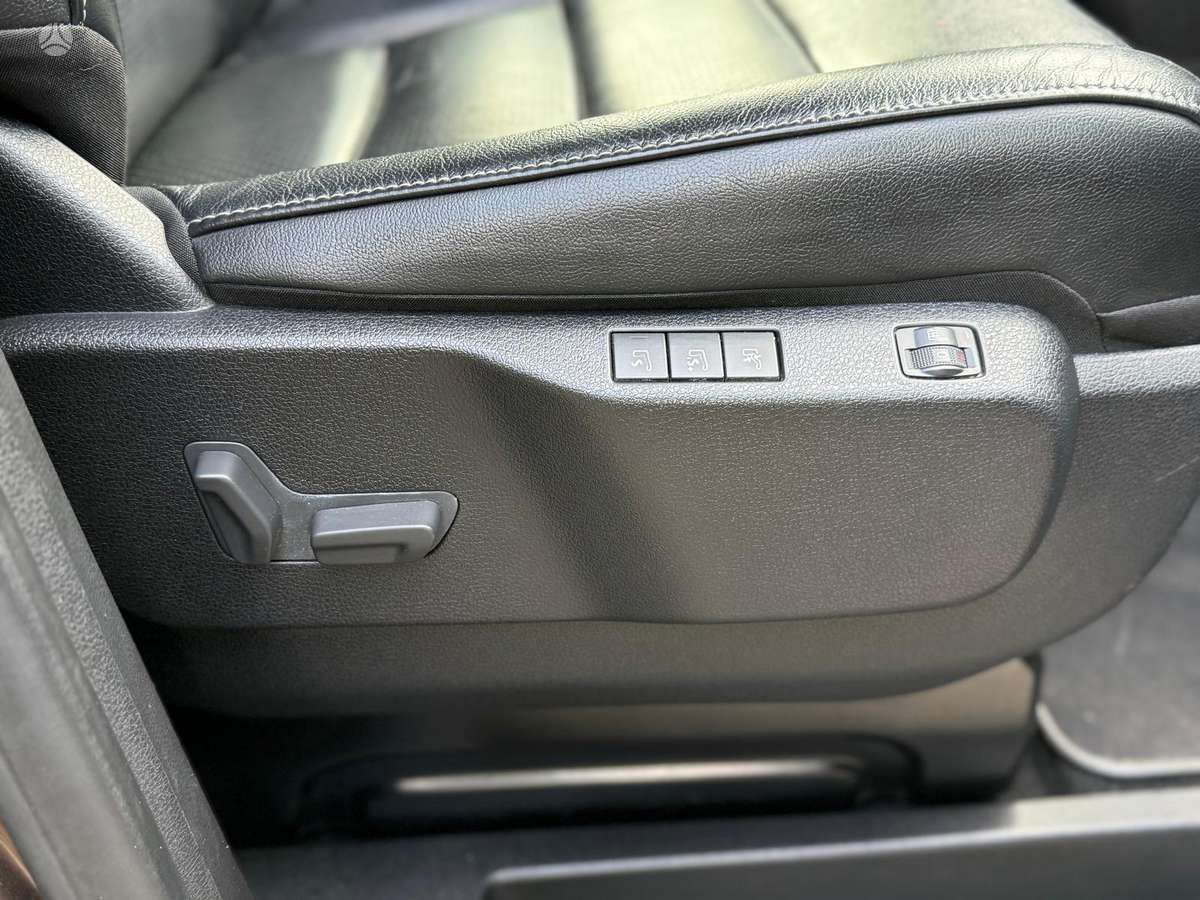 Citroën Spacetourer - 10
