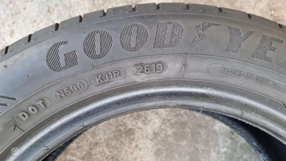 Goodyear Eficient Grip Perfomance, летние 185/60 R15