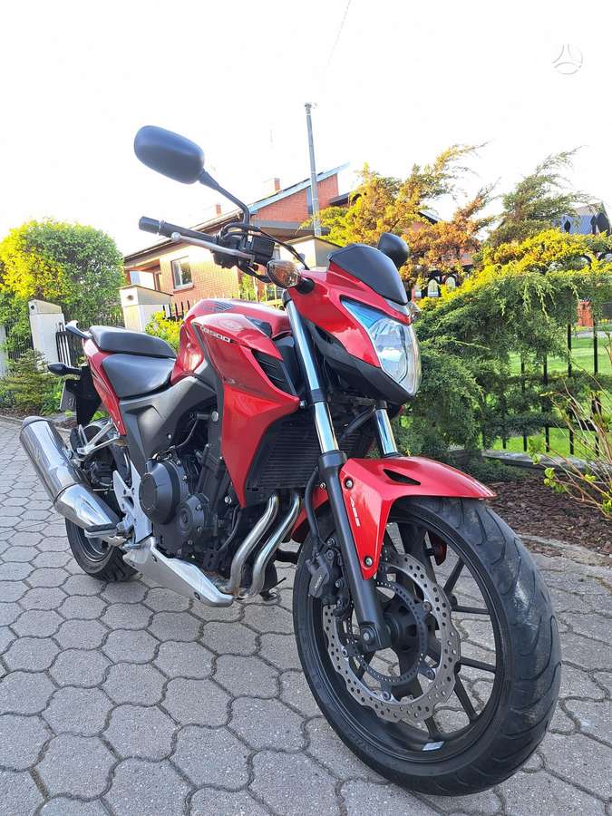 Honda CB 500cc, street / classic