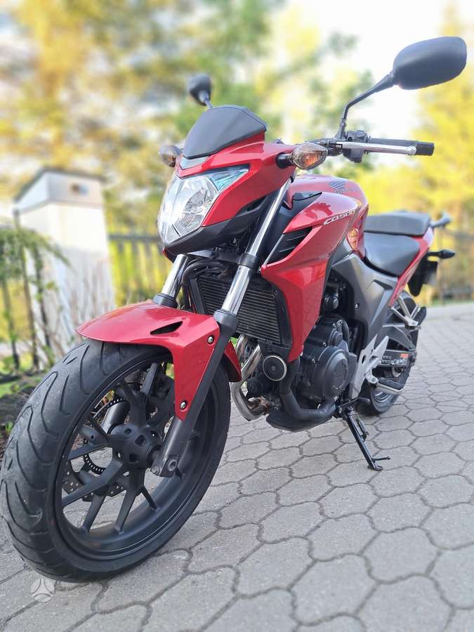 Honda CB 500cc, street / classic