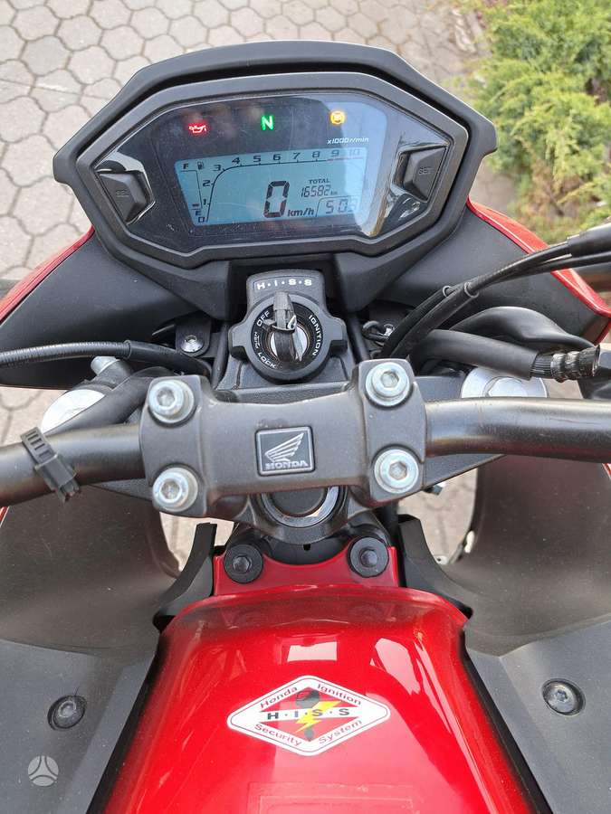 Honda CB 500cc, street / classic