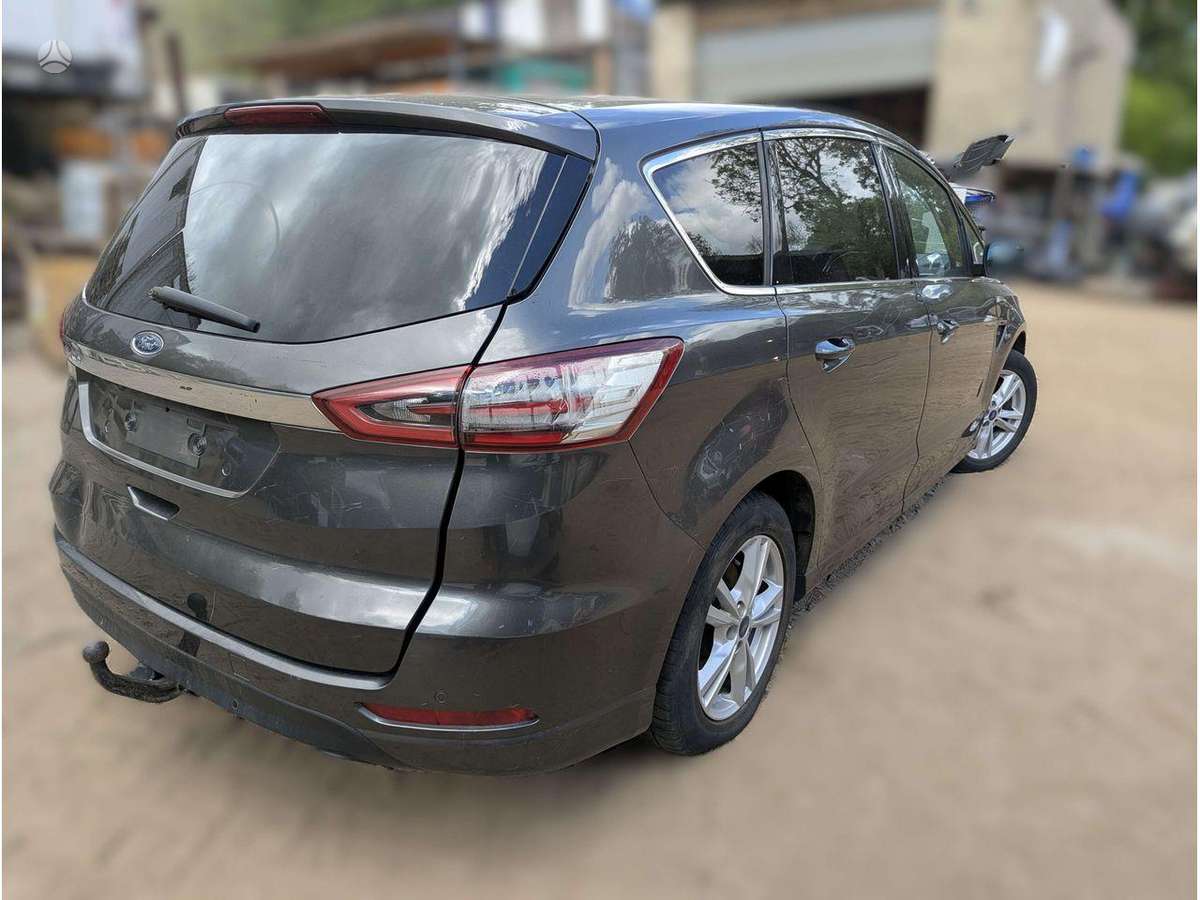 Ford S-MAX engine