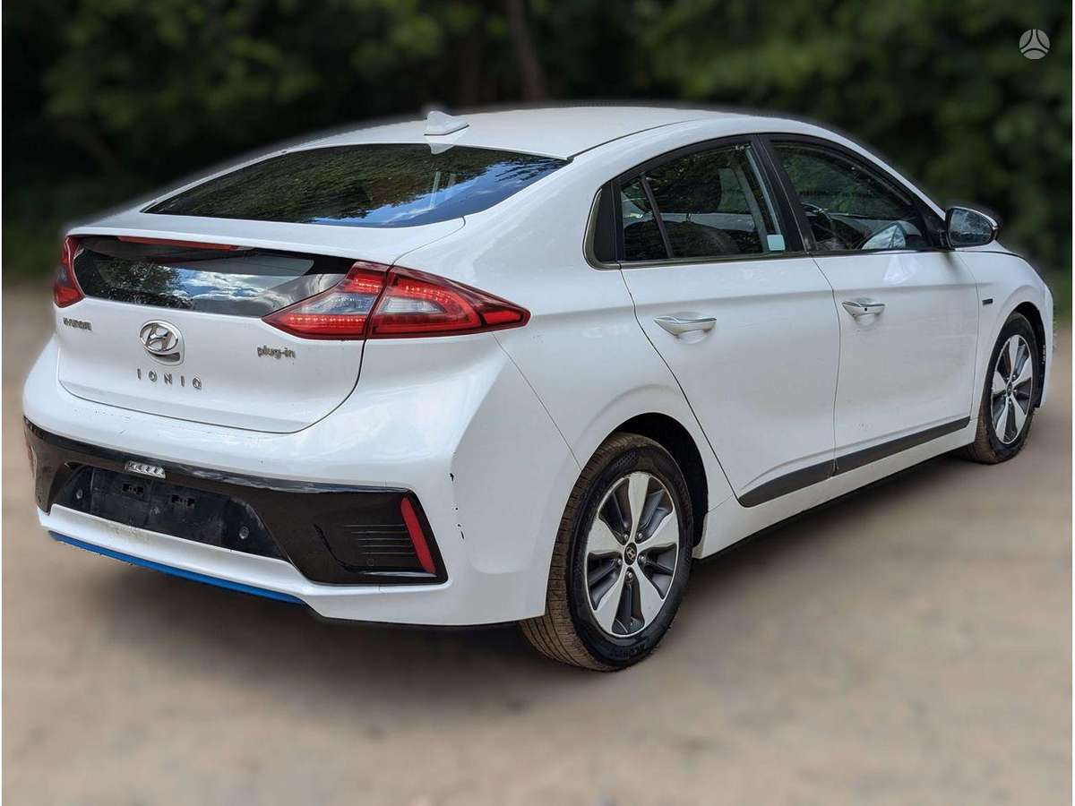 Hyundai IONIQ engine