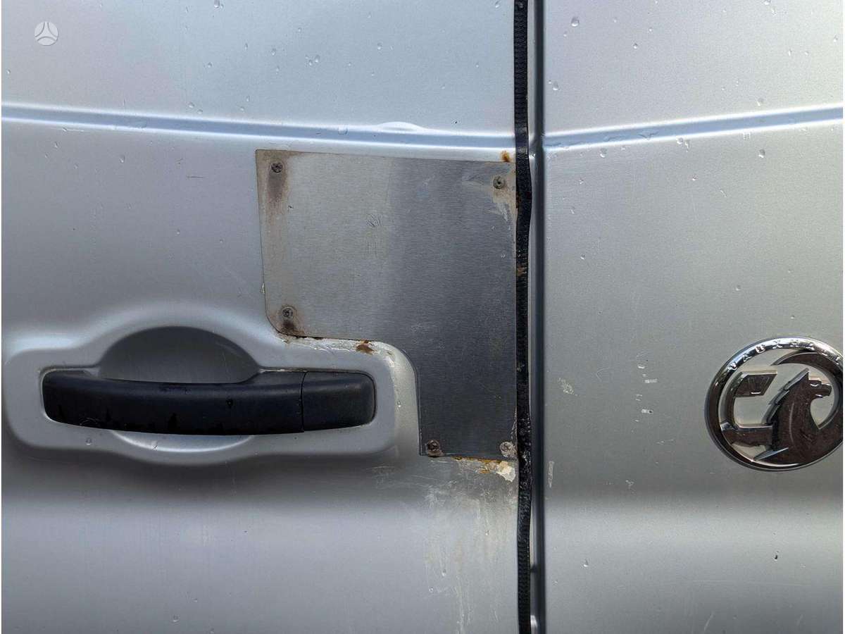 Opel Vivaro двигатель