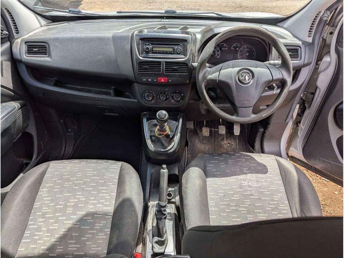 Opel Combo engine
