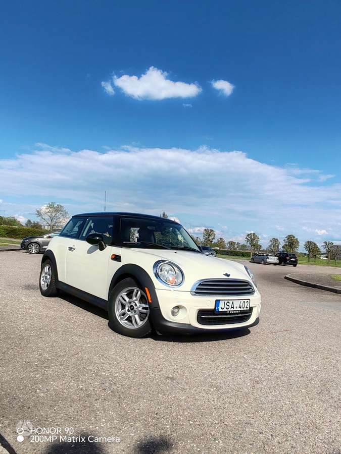 Mini Cooper, 1.6 l., hatchback