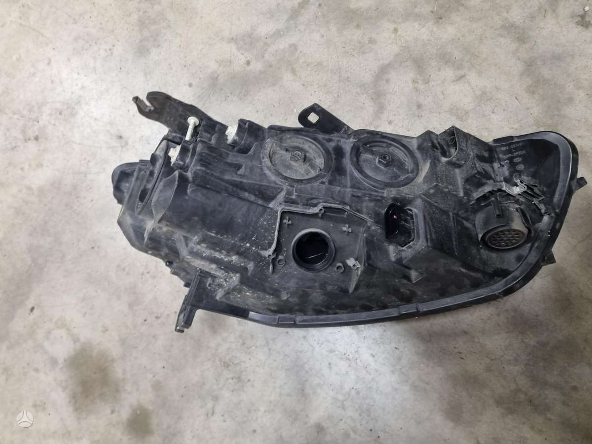 Audi A6 фары