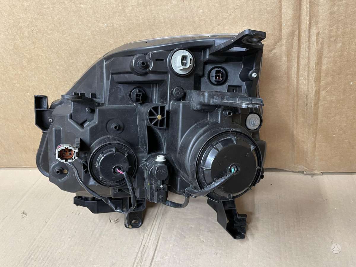 Nissan X-Trail lights, a/c condenser, radiator