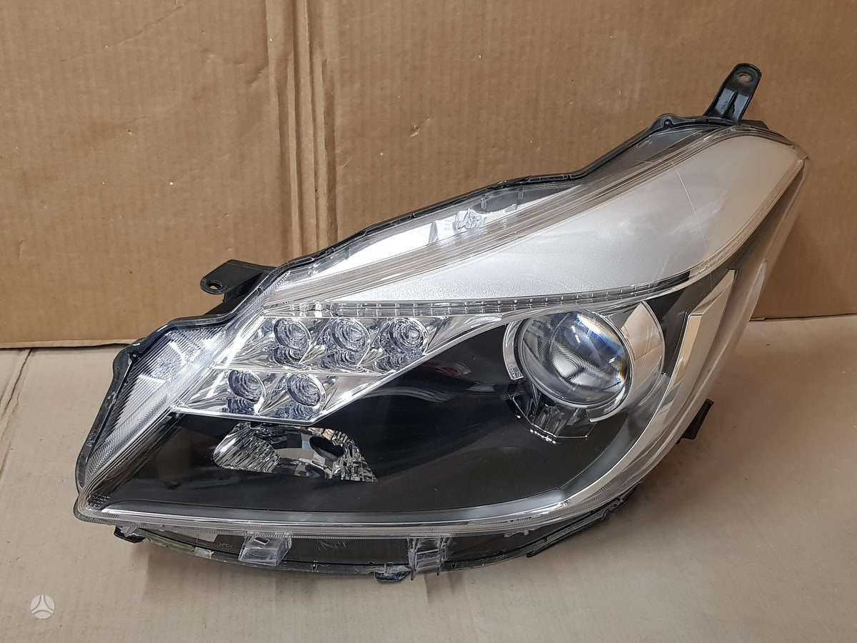 Toyota Yaris, 81210-0D041, lights