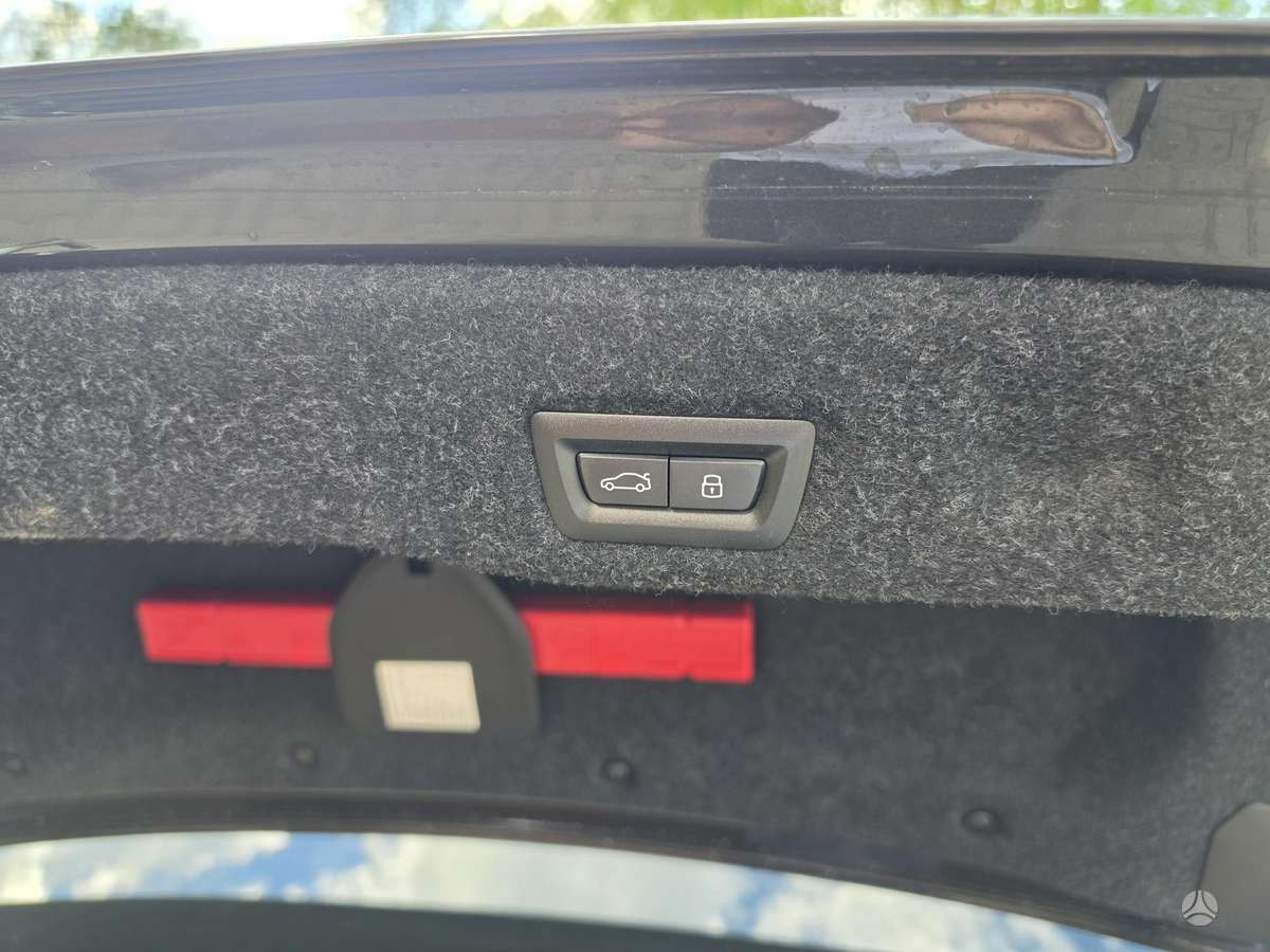 BMW 520, 2.0 l., Седан