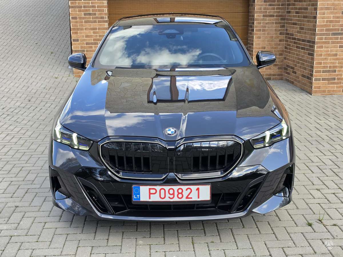 BMW 520, 2.0 l., Седан