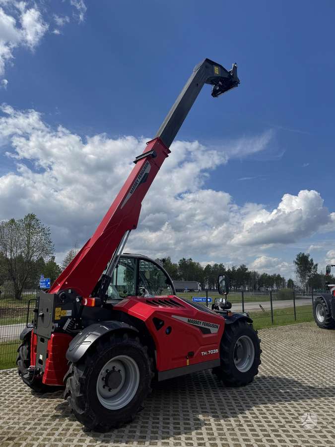 Massey Ferguson MF TH.7035, self-propelled loaders
