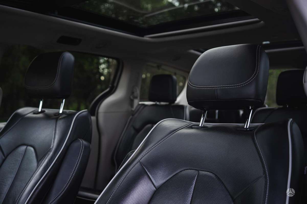 Chrysler Pacifica, 3.6 l., Минивэн