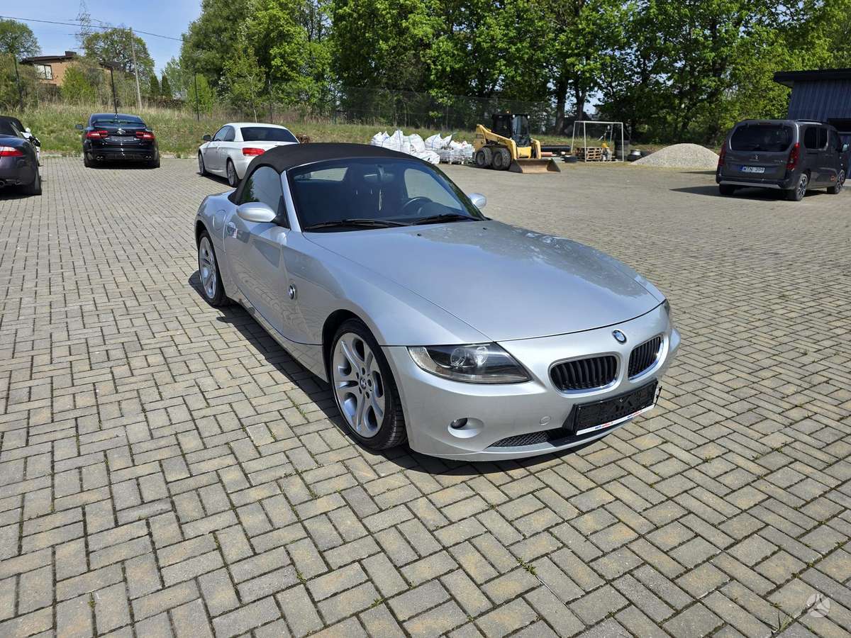 BMW Z4, 2.5 l., convertible
