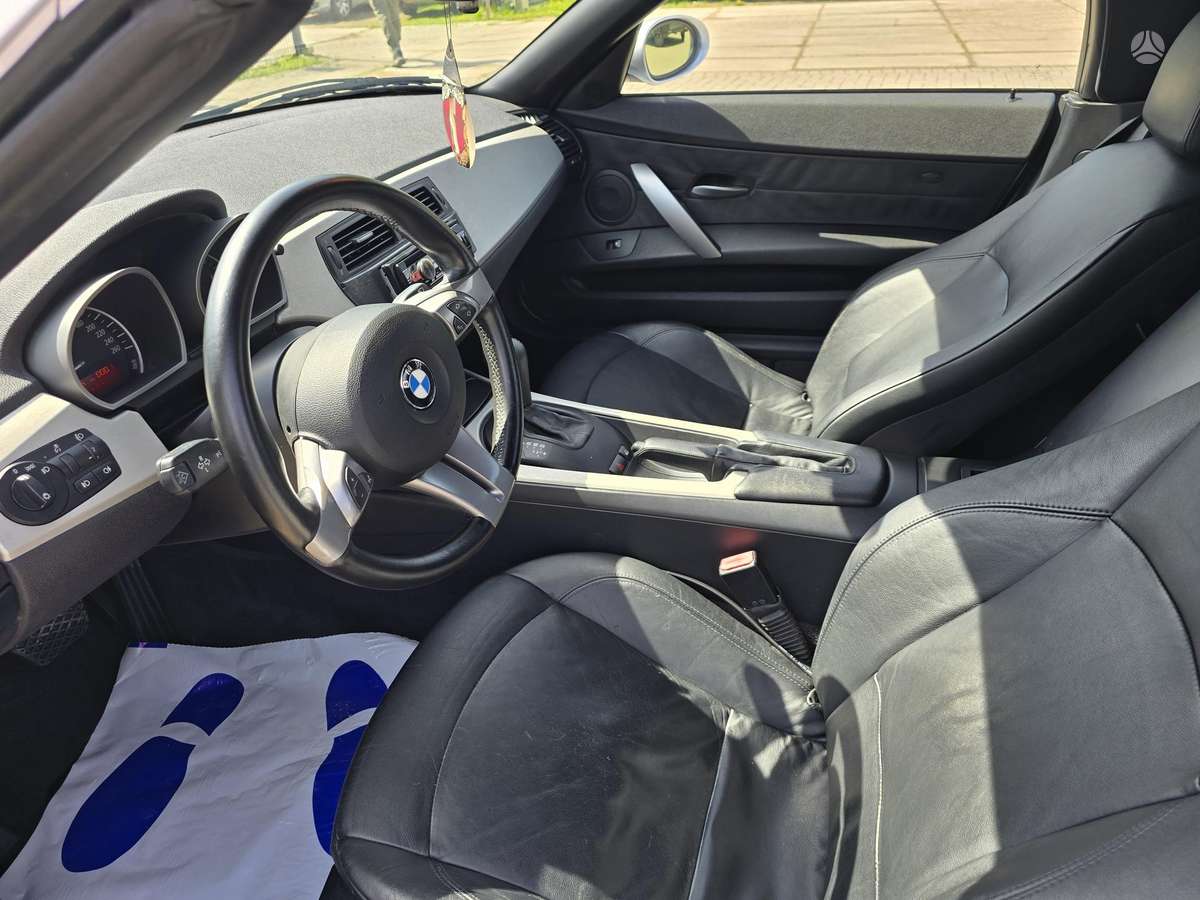 BMW Z4, 2.5 l., convertible