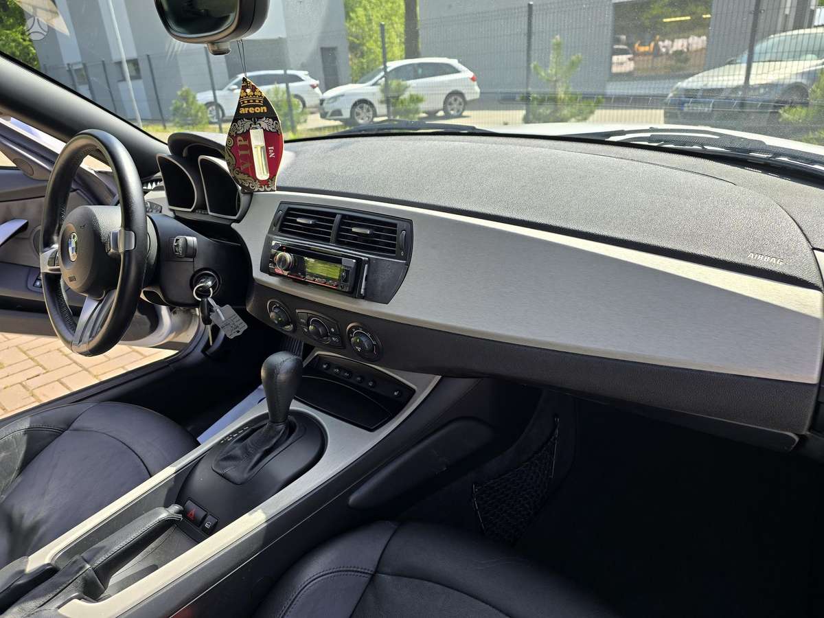 BMW Z4, 2.5 l., convertible