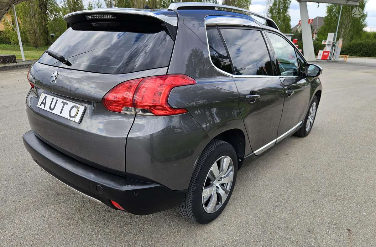 Peugeot 2008 - 6