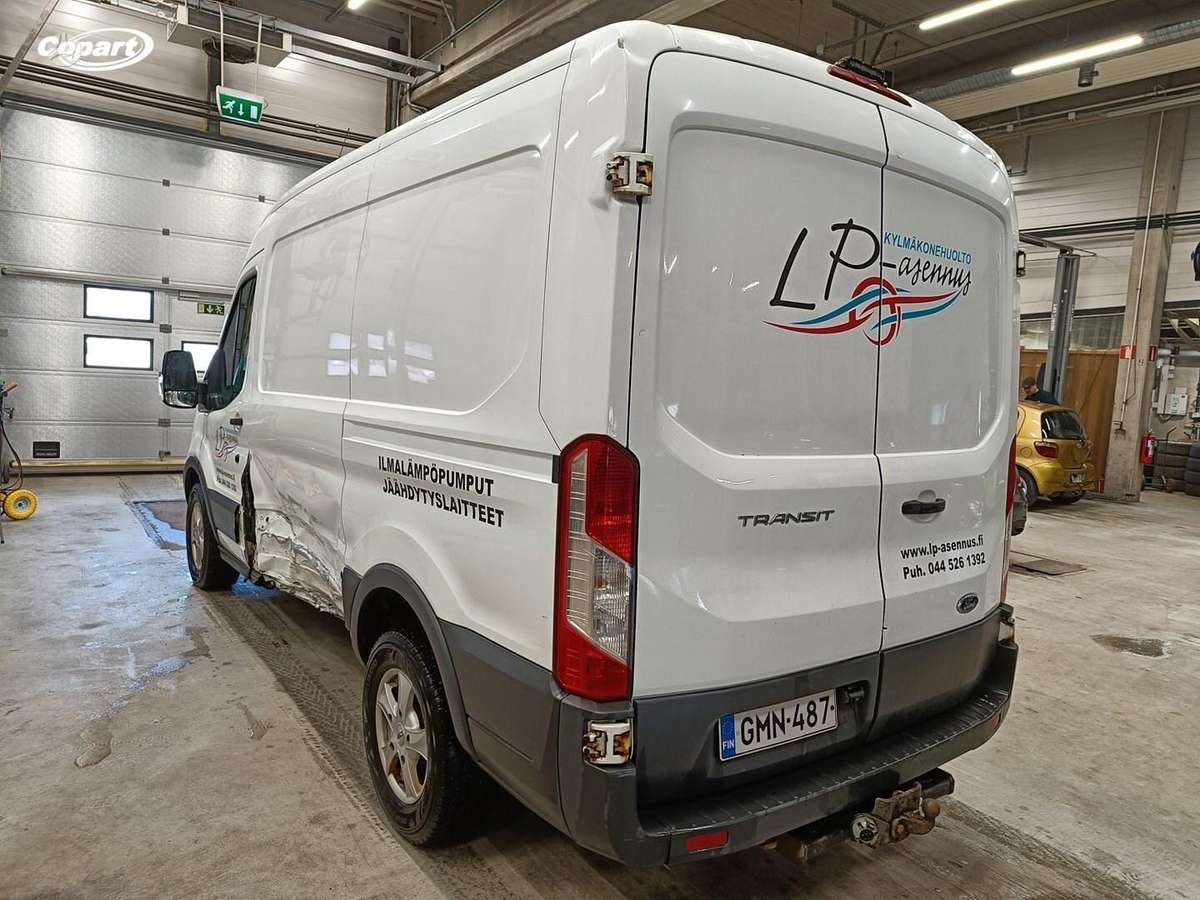 Ford Transit, passenger vans