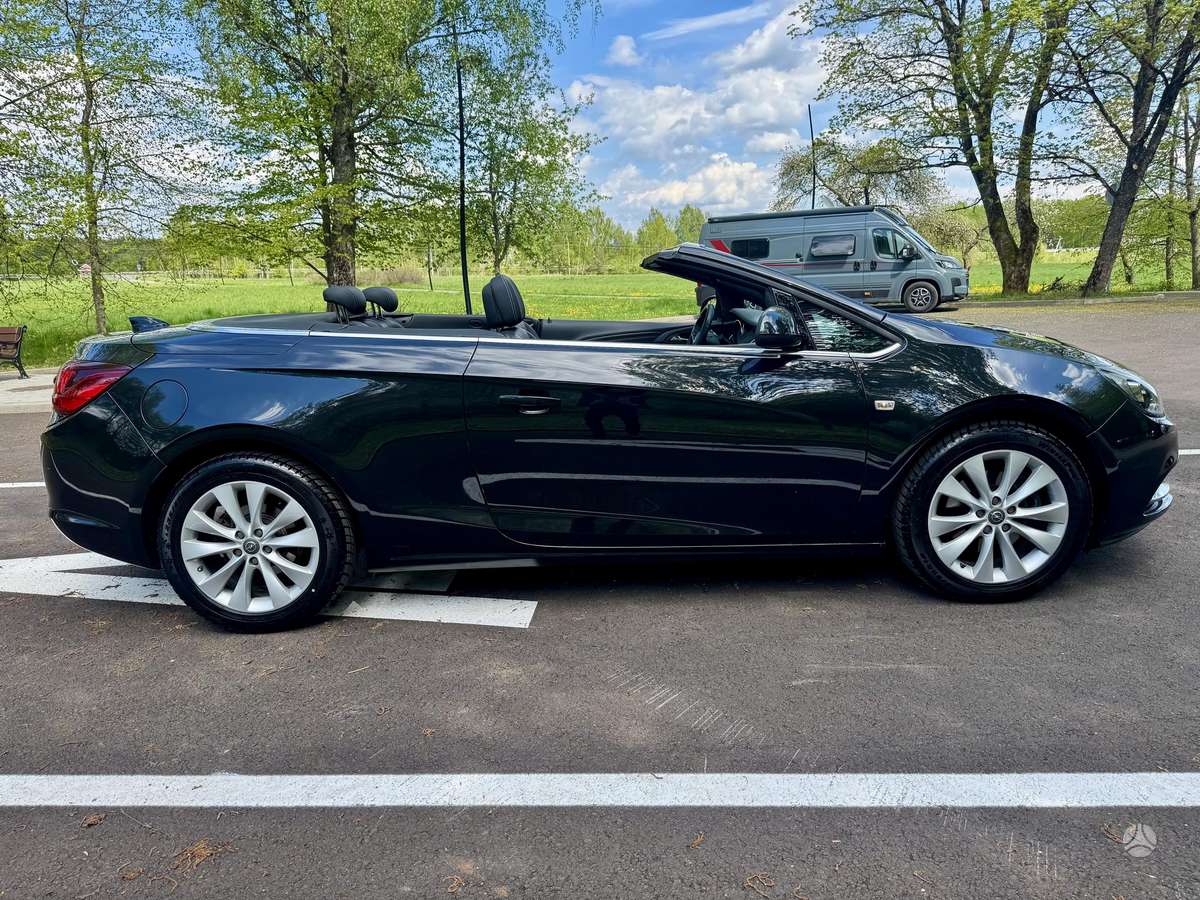 Opel Cascada, 1.6 l., convertible