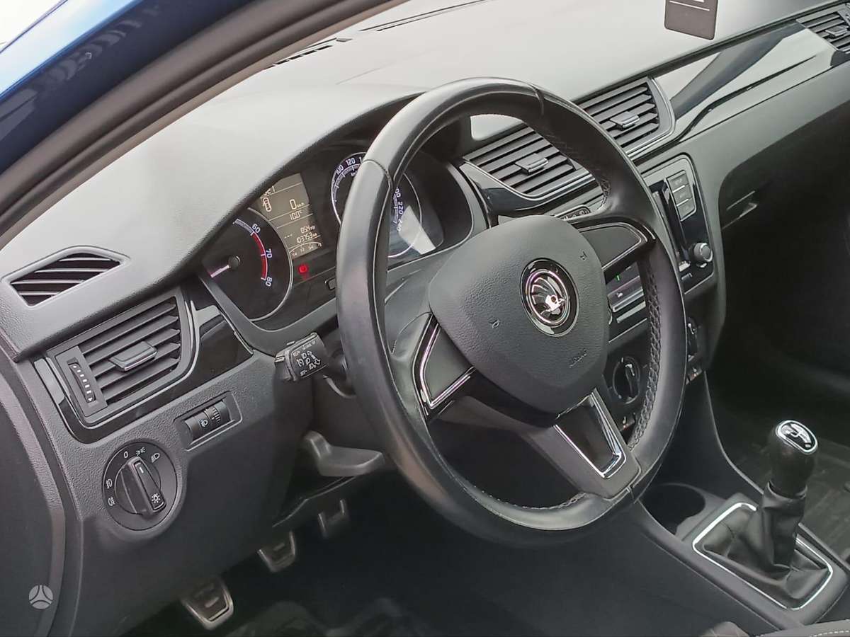 Skoda Rapid, 1.0 l., Хэтчбек