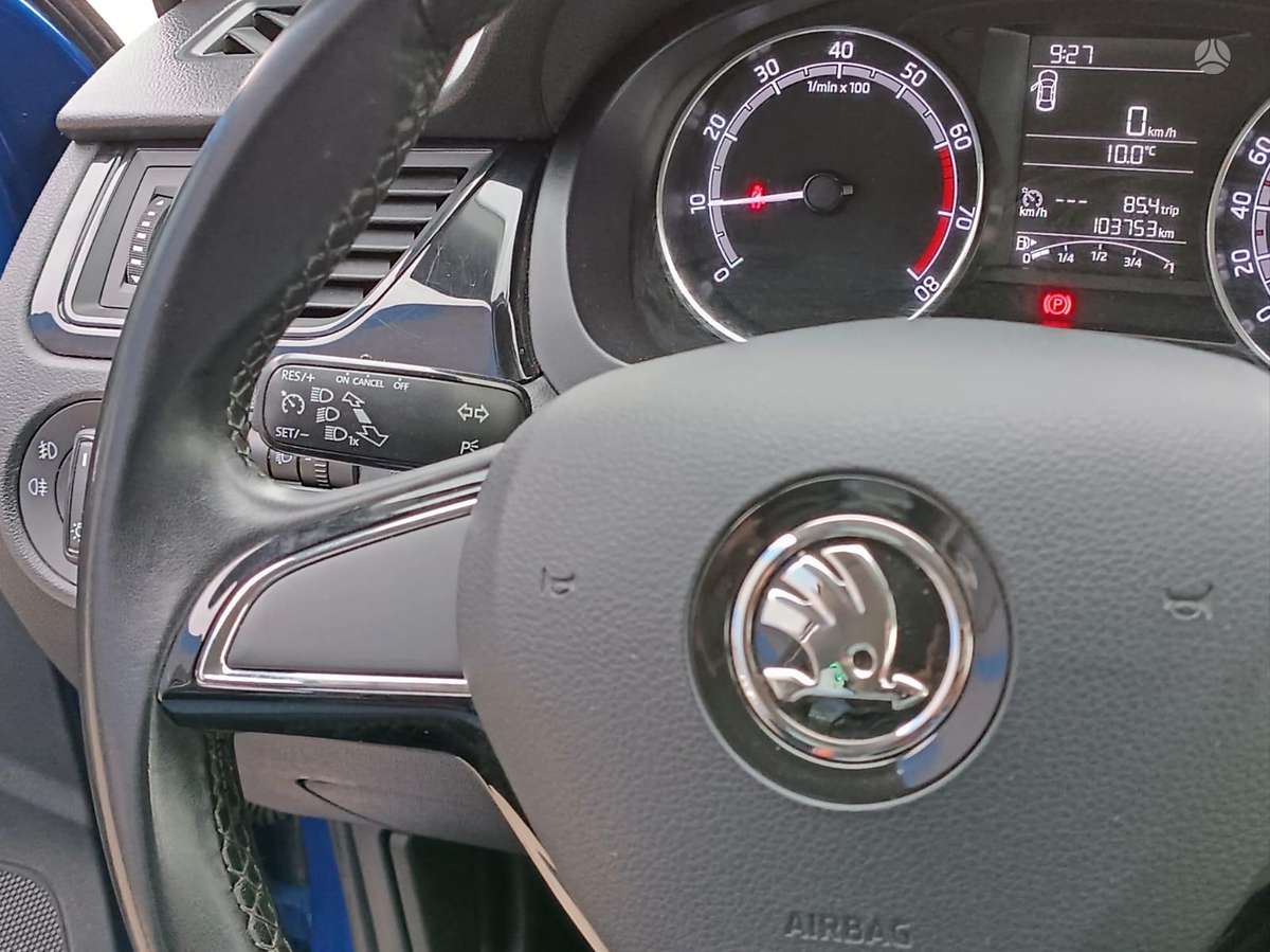 Skoda Rapid, 1.0 l., Хэтчбек