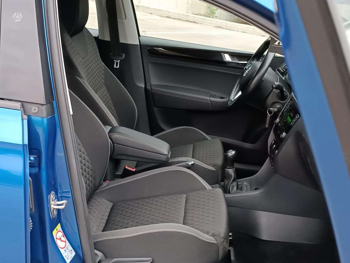 Skoda Rapid, 1.0 l., Хэтчбек