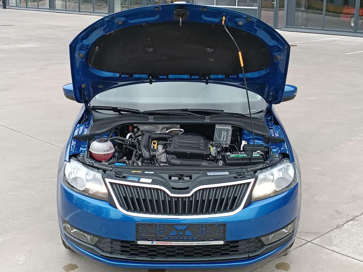 Skoda Rapid, 1.0 l., Хэтчбек