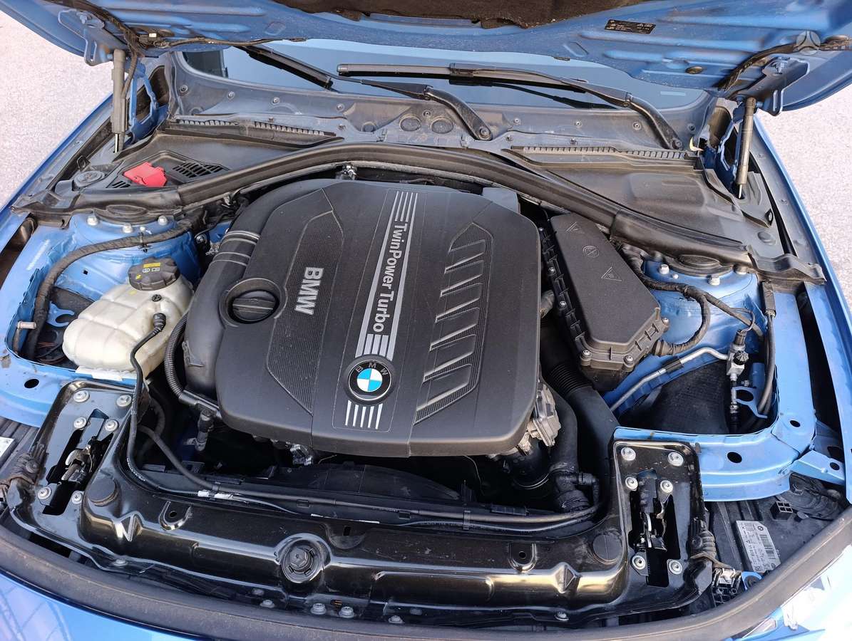 BMW 330, 3.0 l., wagon