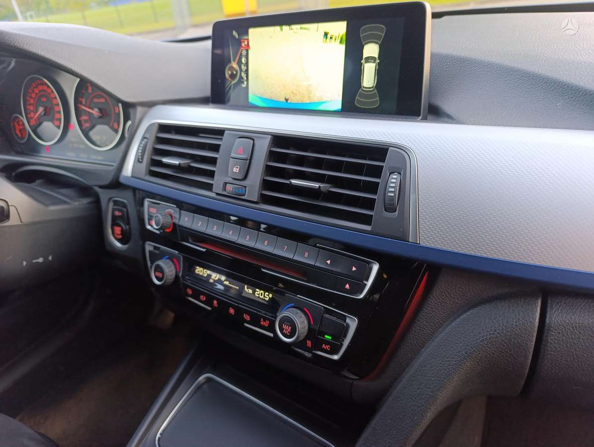 BMW 330, 3.0 l., wagon