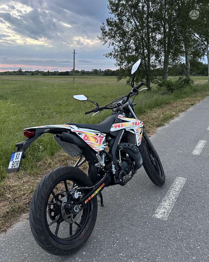 Rieju MRT 50 50cc, supermoto