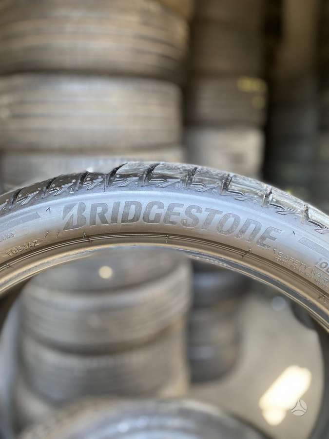 Bridgestone, летние 225/40 R19