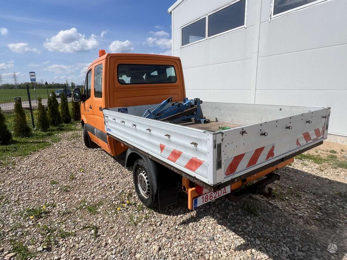 Mercedes-Benz 313, double cabs